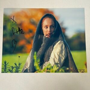 Lotte Verbeek Outlander Autographed Signed 8x10 Photo